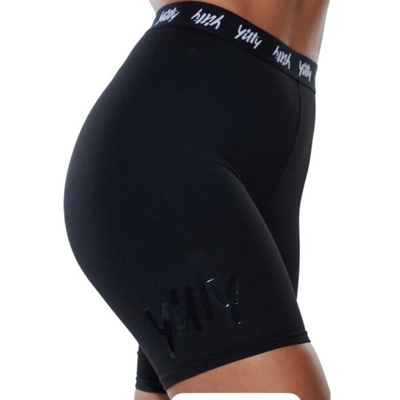 YITTY Fabletics Major Label Shaping Black Bike Shorts Sz M NEW - Picture 2 of 5